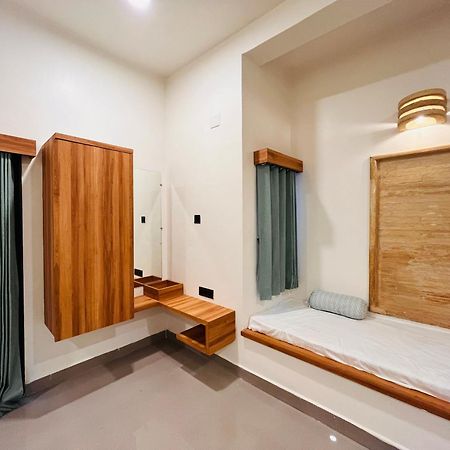 Brook Ville Sasan Gir Bagian luar foto