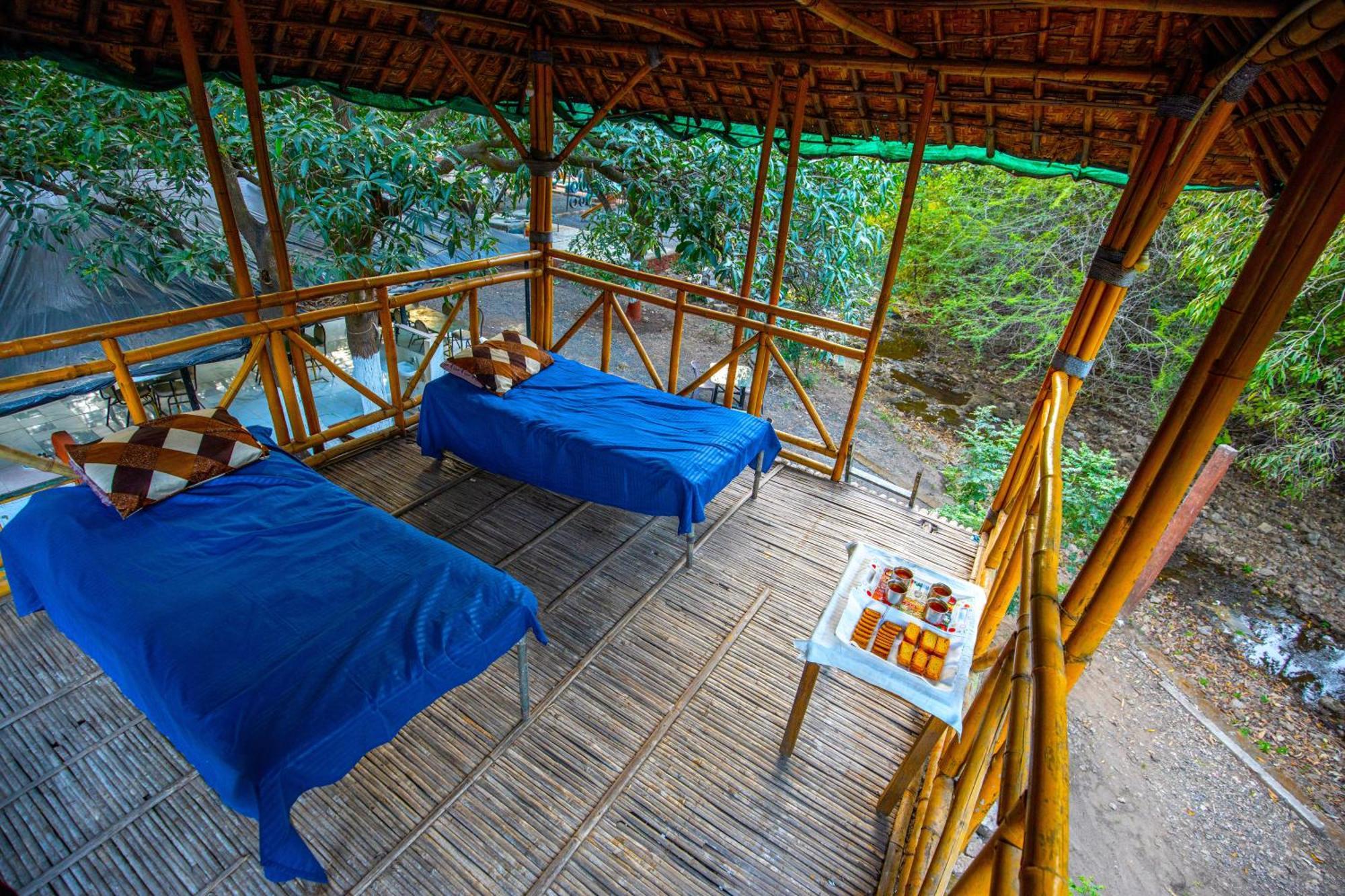 Brook Ville Sasan Gir Bagian luar foto